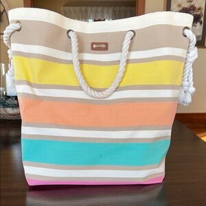 Cute beach bag!